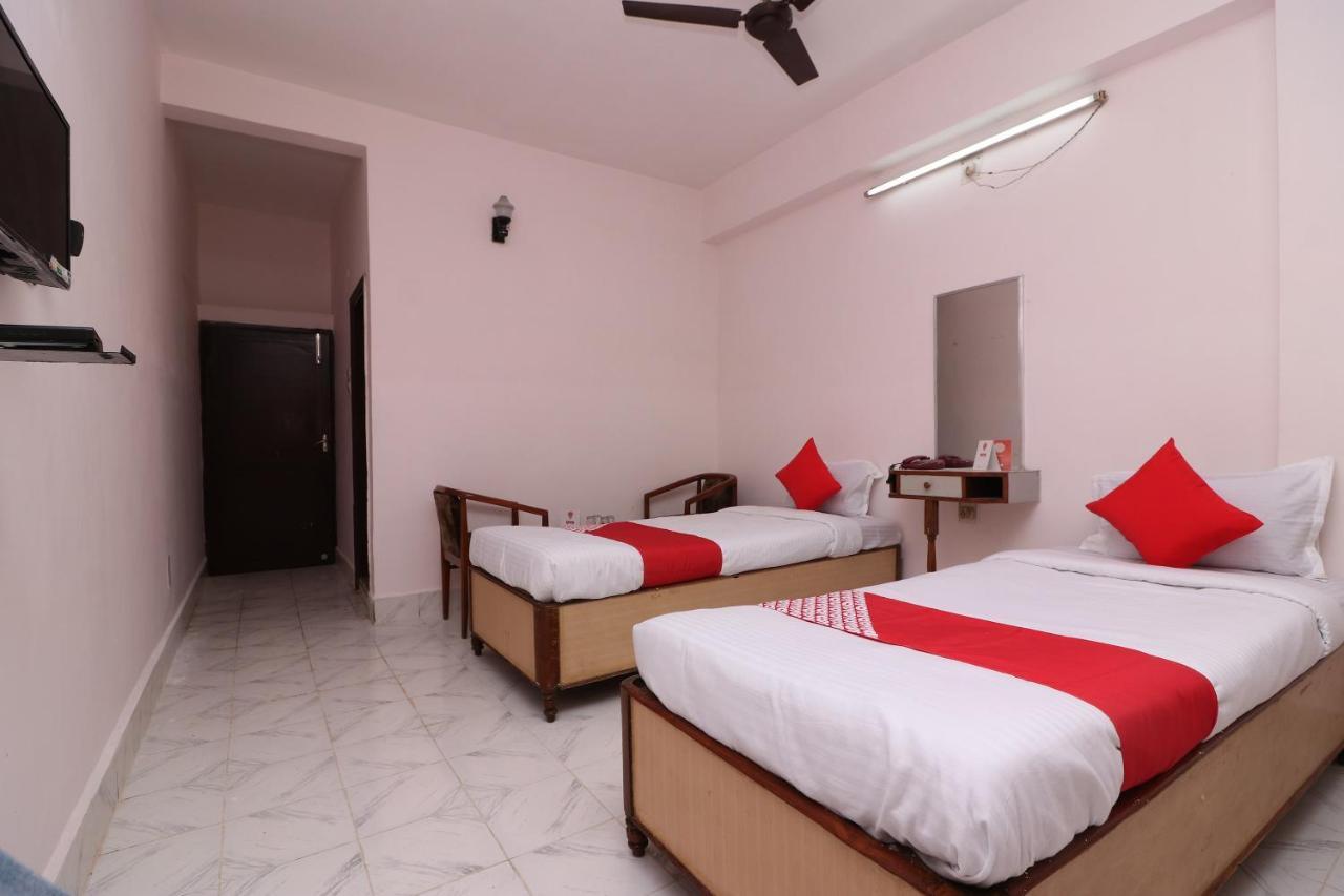 Oyo 16112 Hotel Uruvela International Bodh Gaya Exterior photo